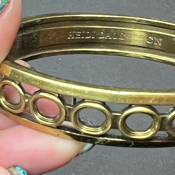 Heidi Daus Hinged Clamper Crystal Oval Bracelet Pink and Gold - Picture 4 of 4